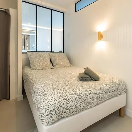 Haussmann - Champs-elysees * Παρίσι